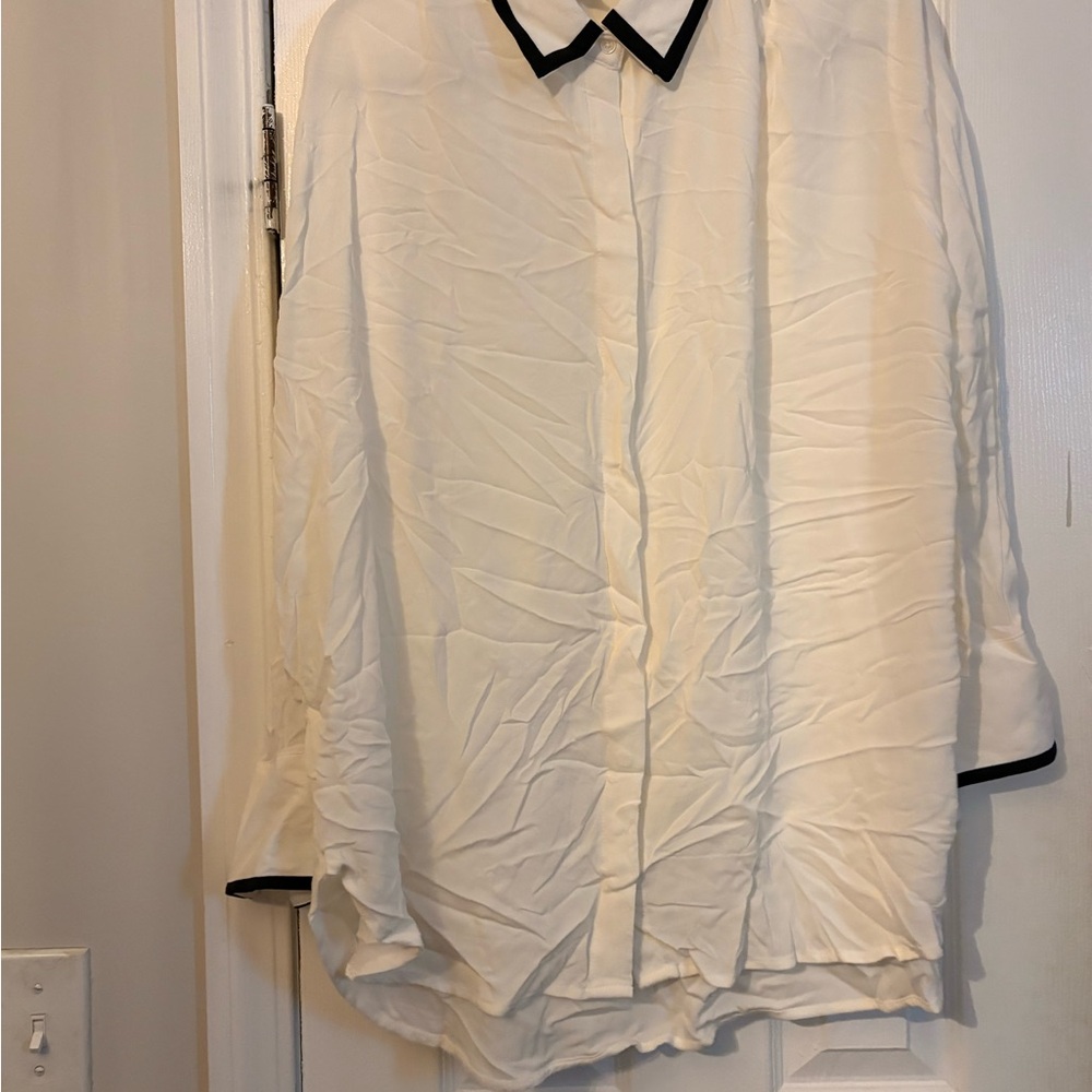 Old Navy Cream Shirt with Black Accents